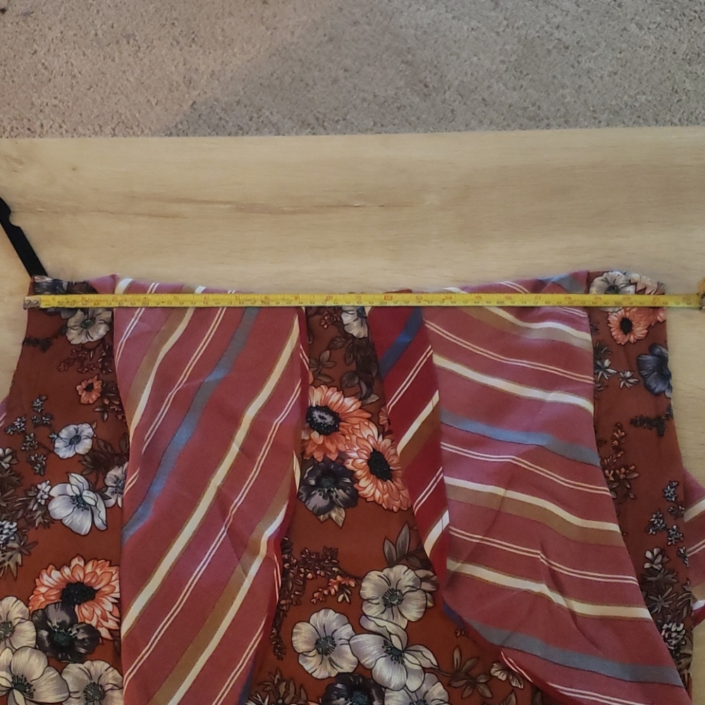 ♥️New UMGEE Floral/ Stripe Blouse - Picture 16 of 16